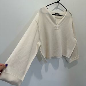 URBAN OUTFITTERS sweater